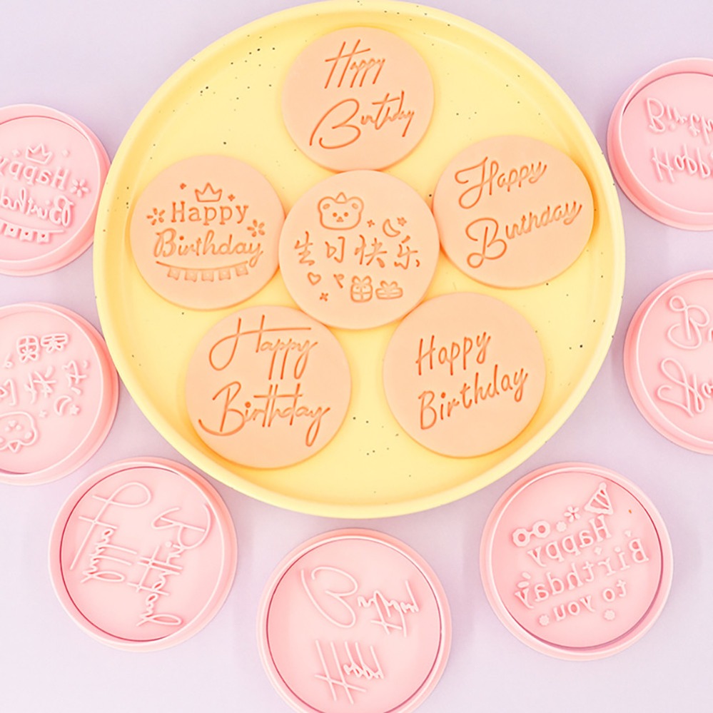 Emporte-pièces Joyeux Annivers - Kitchen Baking Cookies avis et prix
